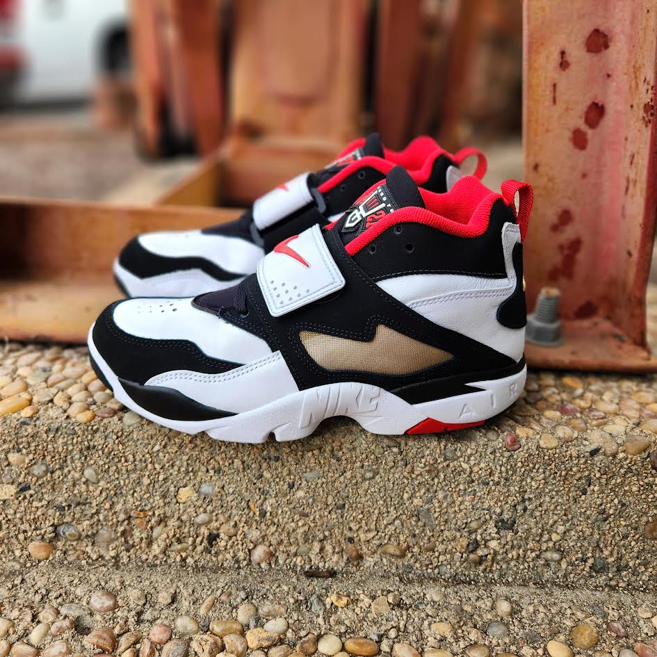 Nike Air Diamond Turf