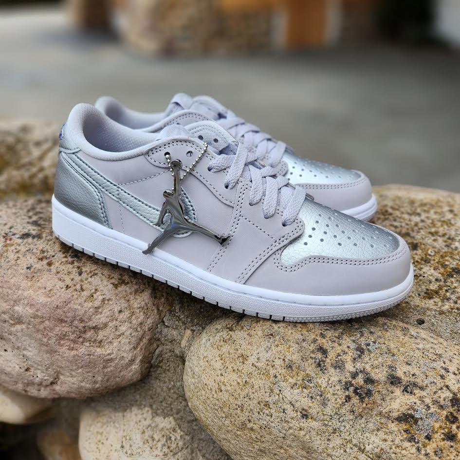 Air Jordan Low OG – PRIVATE SNEAKERS1