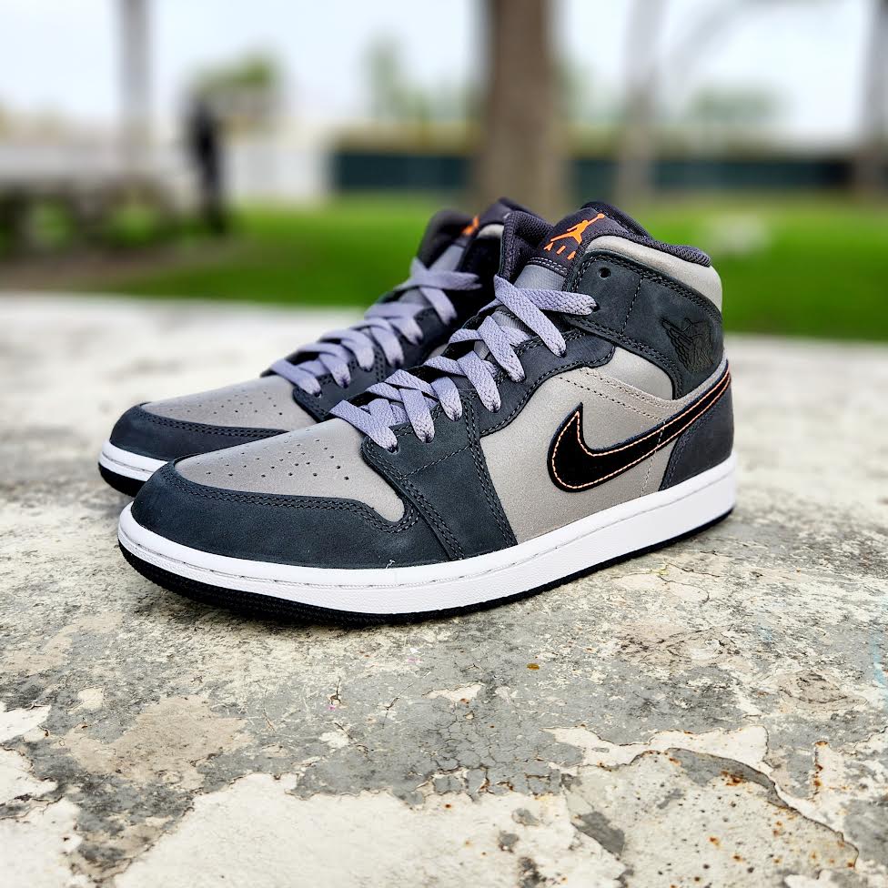 AIR JORDAN MID SE 'NIGHT'