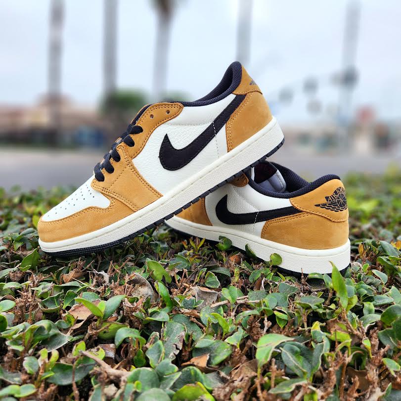 シューズ(男性用) AJ1 Rookie Of The Year Golden Harvest Jordan CZ0790-107 Air Jordan 1 Low OG Rookie Of The Year