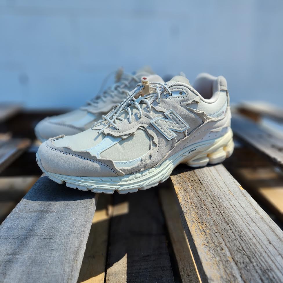 M2002r new balance Clearance