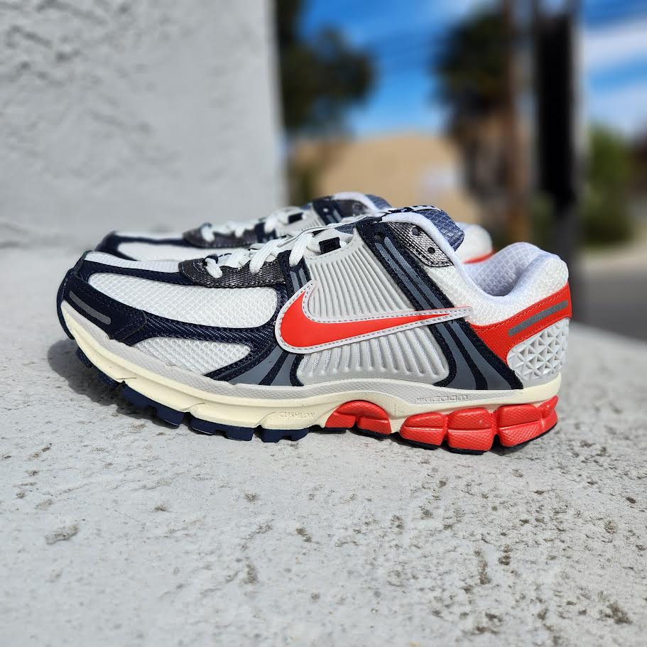 NIKE ZOOM VOMERO 5 24㎝ NIKE ZOOM VOMERO 5 – PRIVATE SNEAKERS