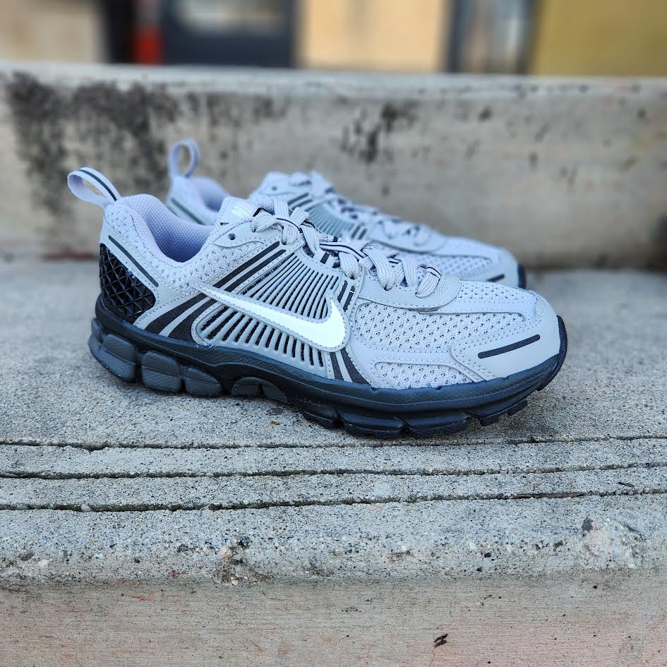 Nike Zoom Vomero 5 GS – PRIVATE SNEAKERS