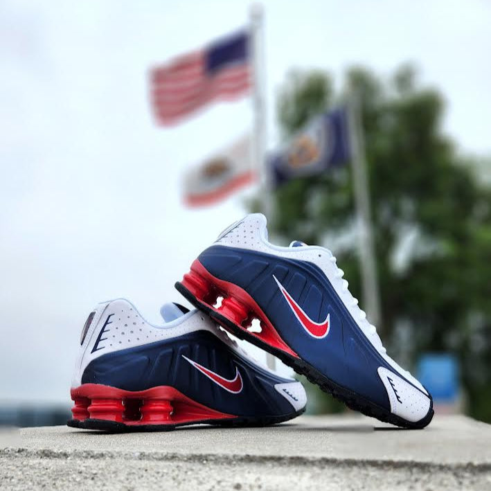 Nike Shox R4 – PRIVATE SNEAKERS