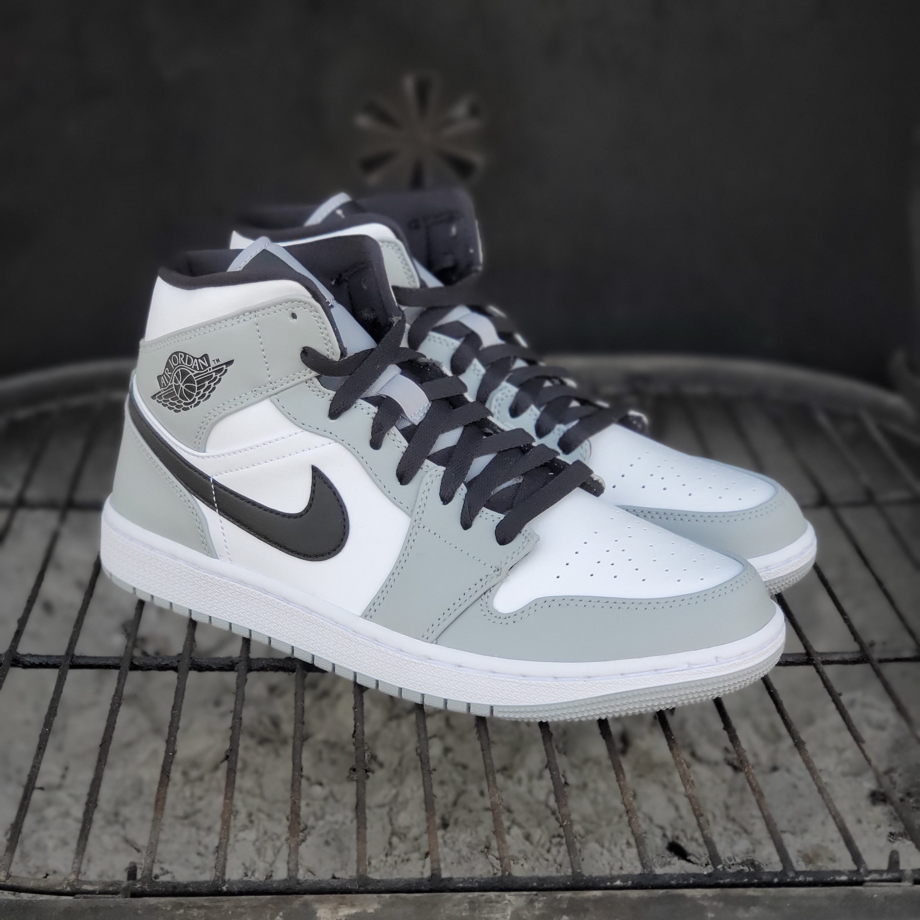 air jordan 1 mid gs light smoke grey