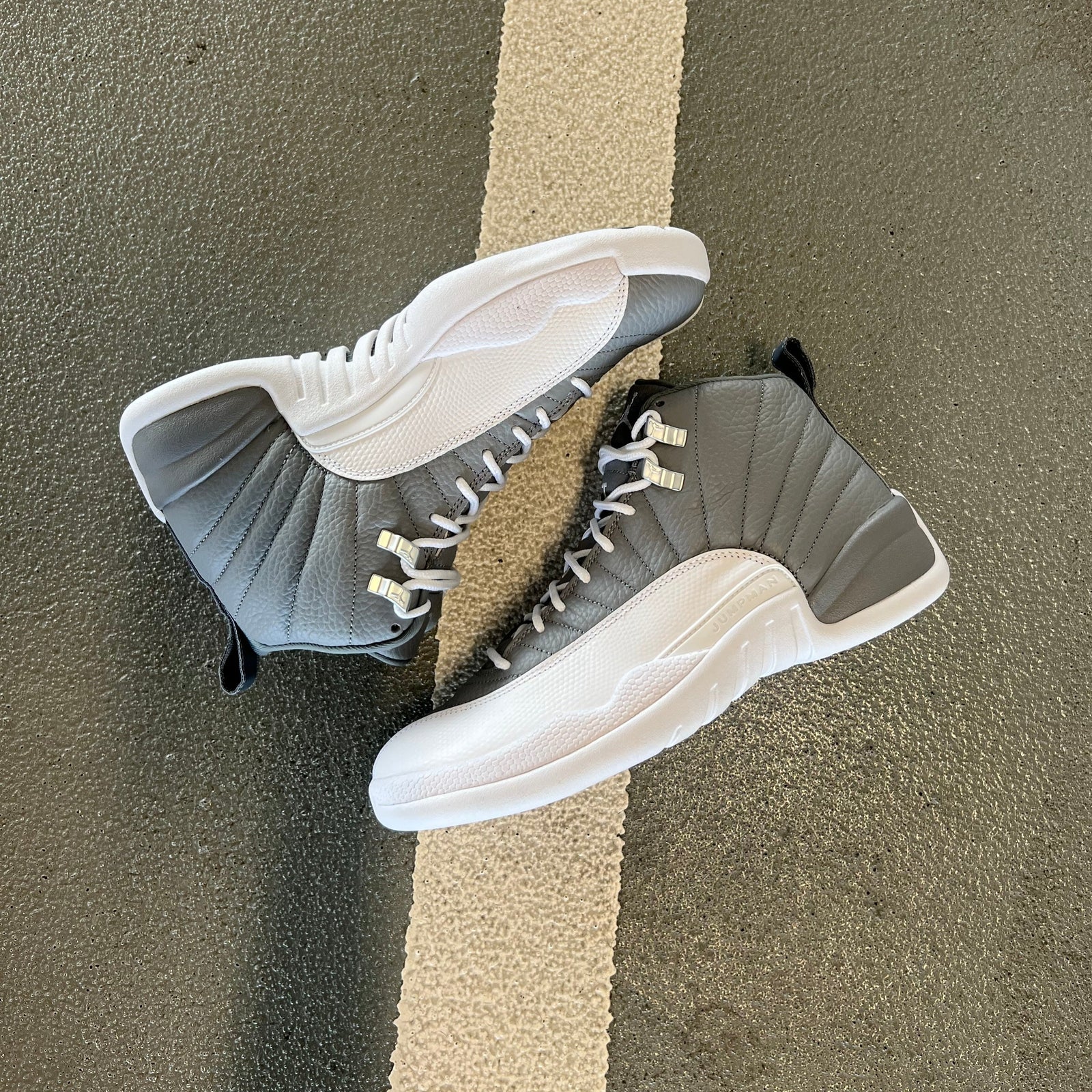 air-jordan-12-retro-stealth-