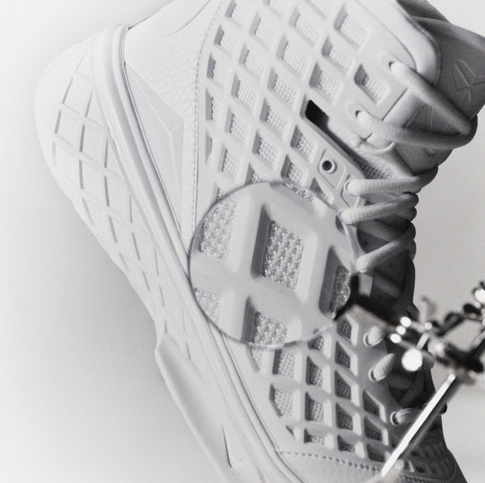 KOBE III PROTRO EP ホワイト 11 NIKE KOBE III PROTRO - WHITE – Undefeated