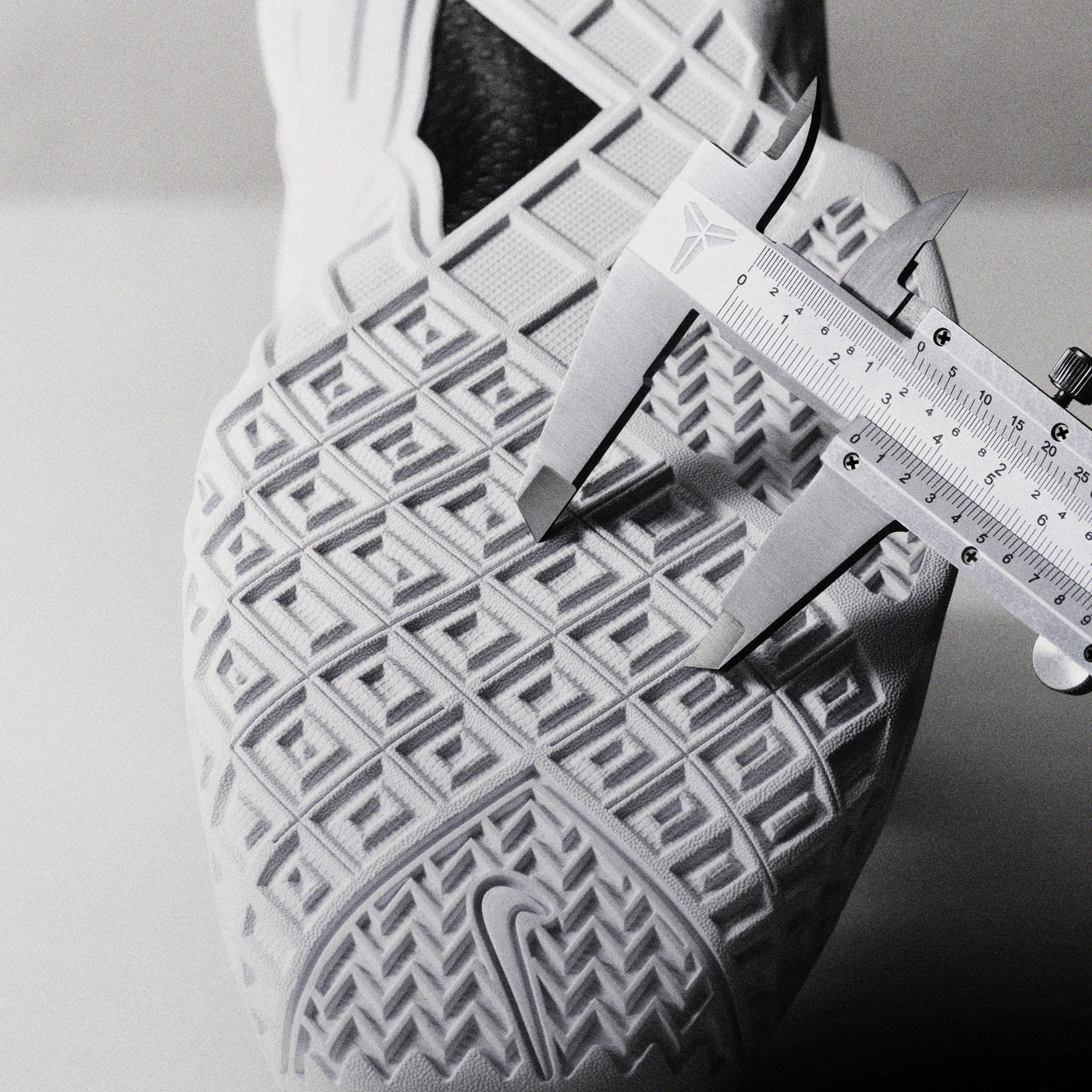 NIKE KOBE 3 PROTRO ‘HALO’