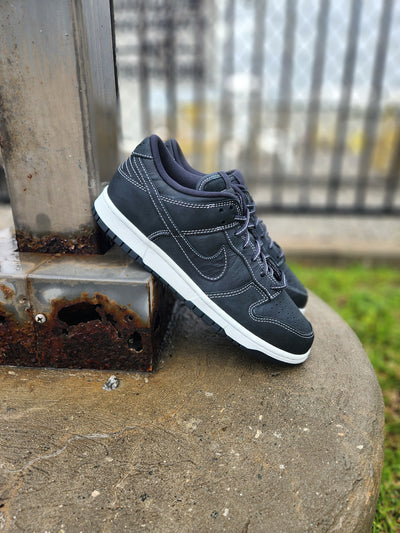 Nike Dunk Low ‘Off Noir Summit White’