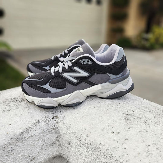 NEW BALANCE 9060 GS – PRIVATE SNEAKERS