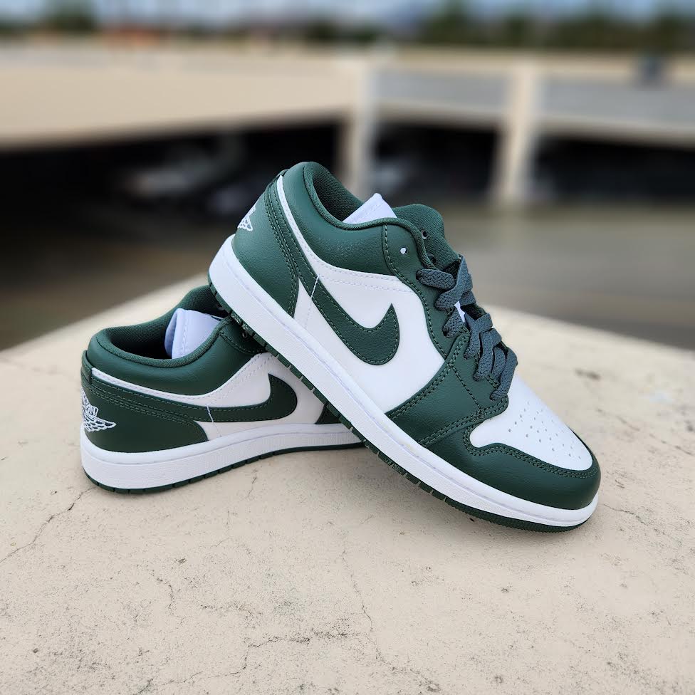 WMNS AIR JORDAN 1 LOW 'GALACTIC JADE' – PRIVATE SNEAKERS