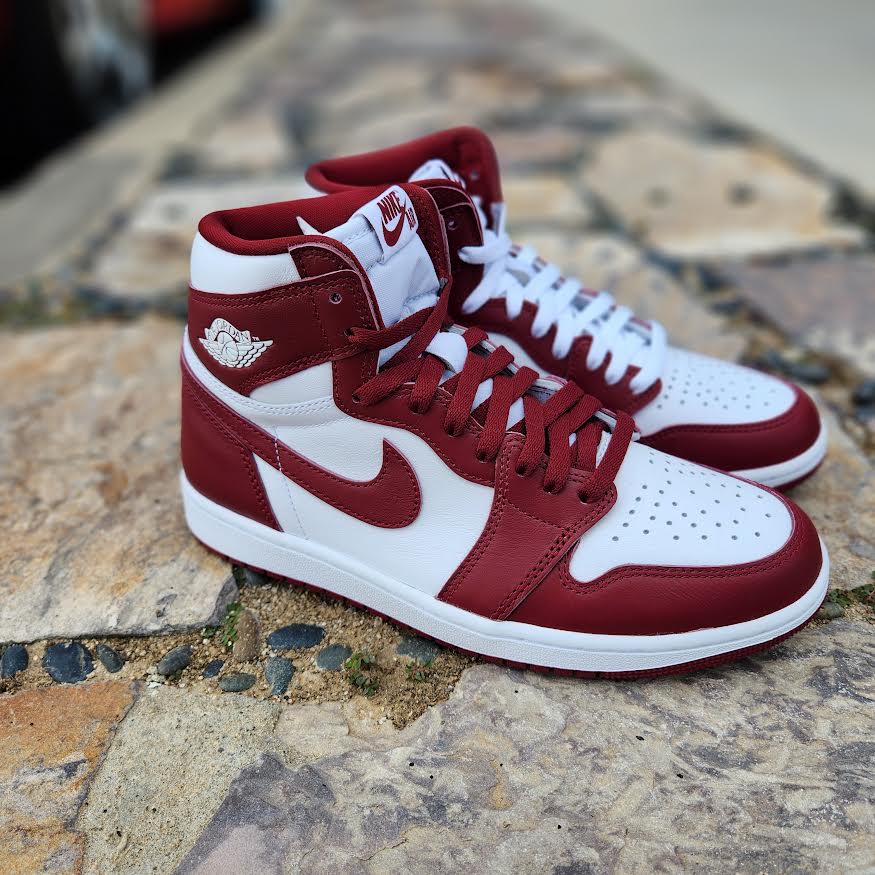 Air Jordan Retro High OG 'RED TEAM'1