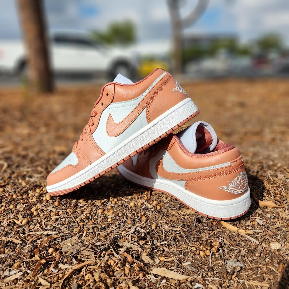 W Air Jordan Low 'Rose Whisper