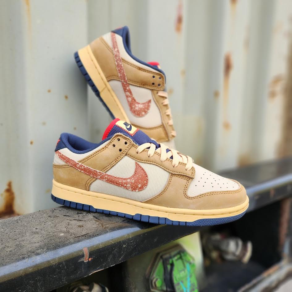 nike dunk high curry on feet