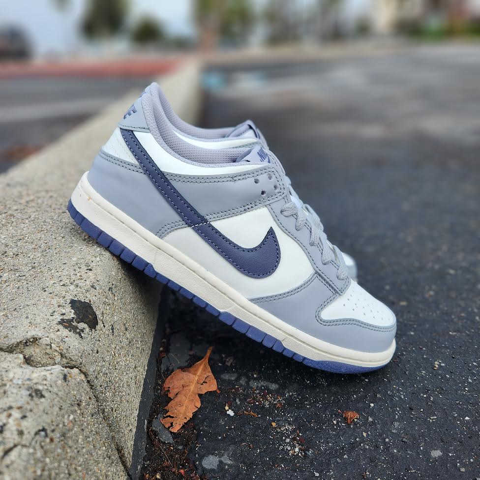 NIKE DUNK LOW GS 'CARBON GREY'