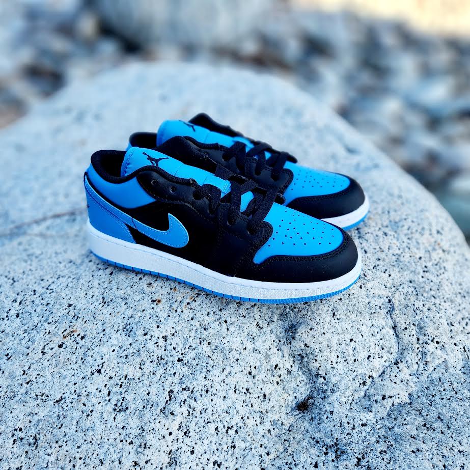 Air Jordan Low GS 'UNC Toe