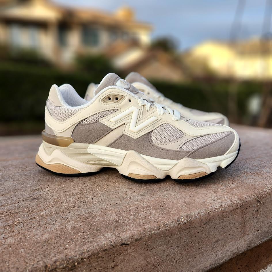 NEW BALANCE 9060 GS – PRIVATE SNEAKERS