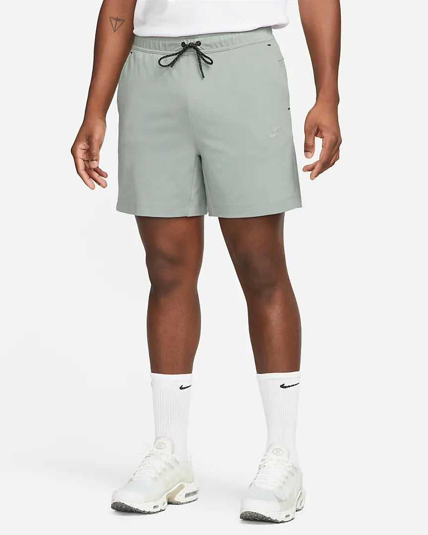 Nike Tech Fleece Lightweight Shorts