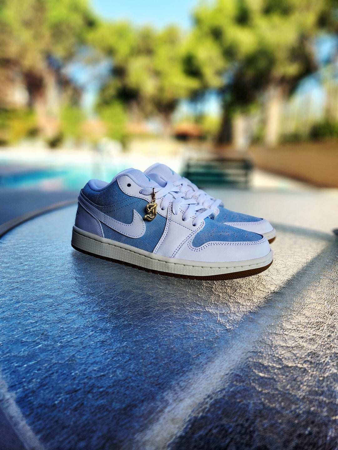 W Air Jordan Low SE – PRIVATE SNEAKERS - Main Image