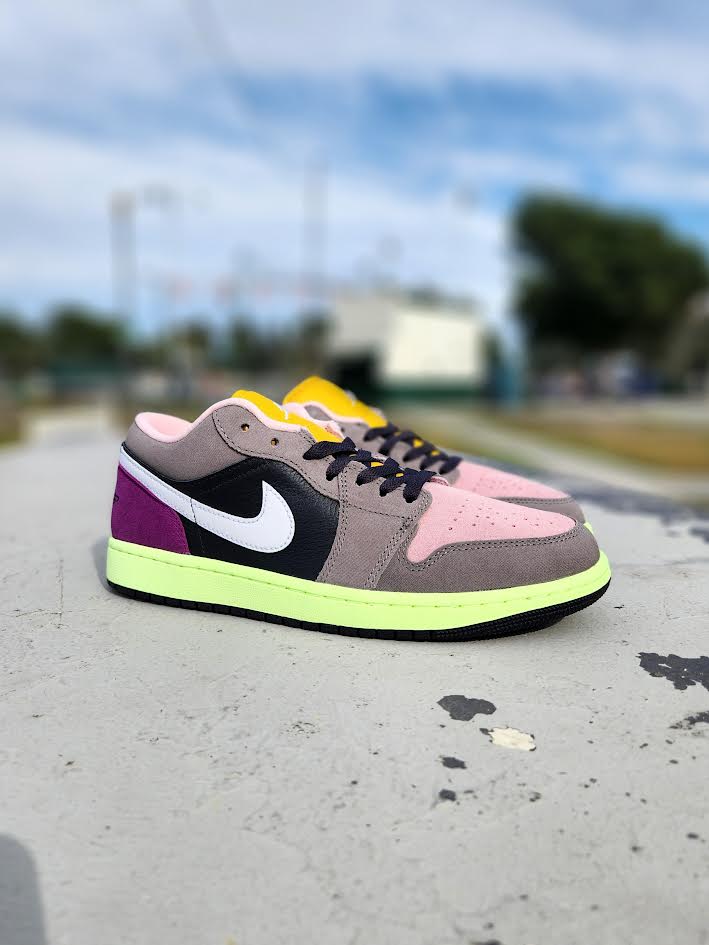 Air Jordan 1 Low 'Tokyo Bio Hack' – PRIVATE SNEAKERS Air Jordan 1 Low 'Tokyo Bio Hack' – PRIVATE SNEAKERS