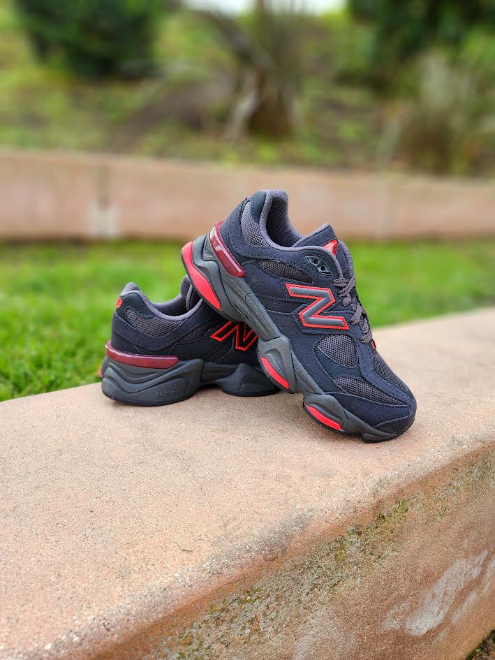 NEW BALANCE 9060 GS
