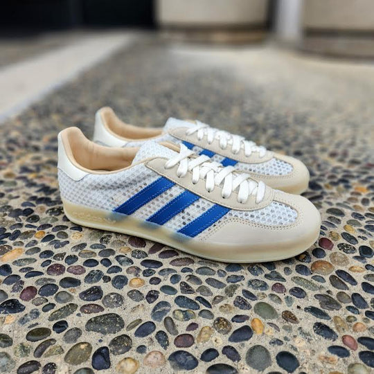 Gazelle Indoor 10 / Off White/Focus Blue/Warm Vanilla