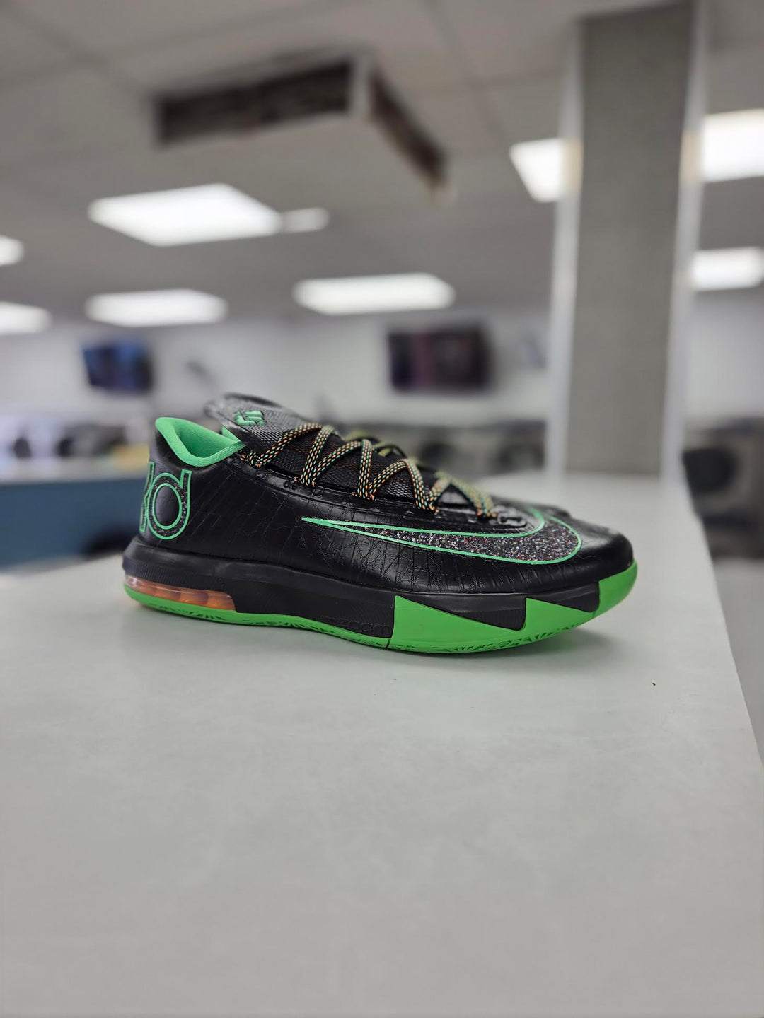 NIKE KD VI 'NIGHT VISION' – PRIVATE SNEAKERS