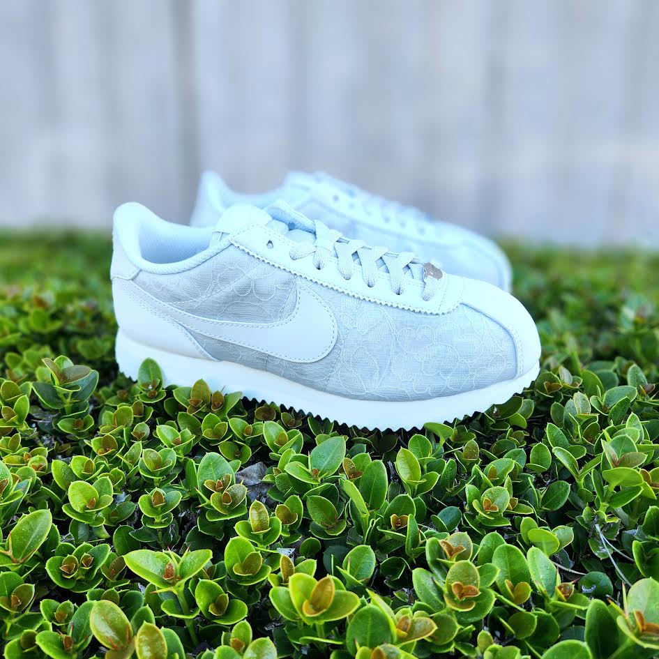 nike cortez pure platinum