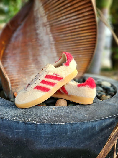 W Adidas Gazelle Indoor "Tan Red"