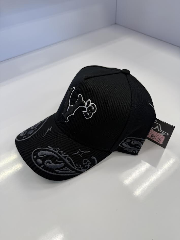 VILLAIN ATTIRE V'S BLACK ON BLACK HAT