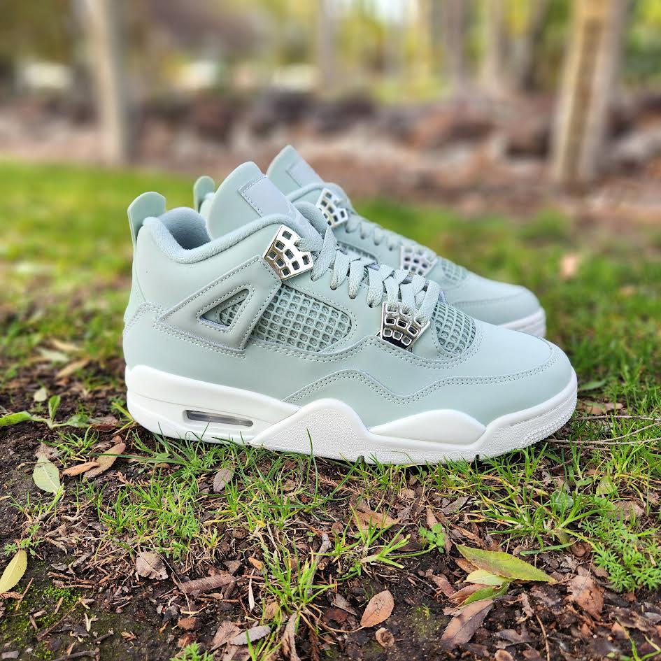 W Air Jordan 4 Retro – PRIVATE SNEAKERS
