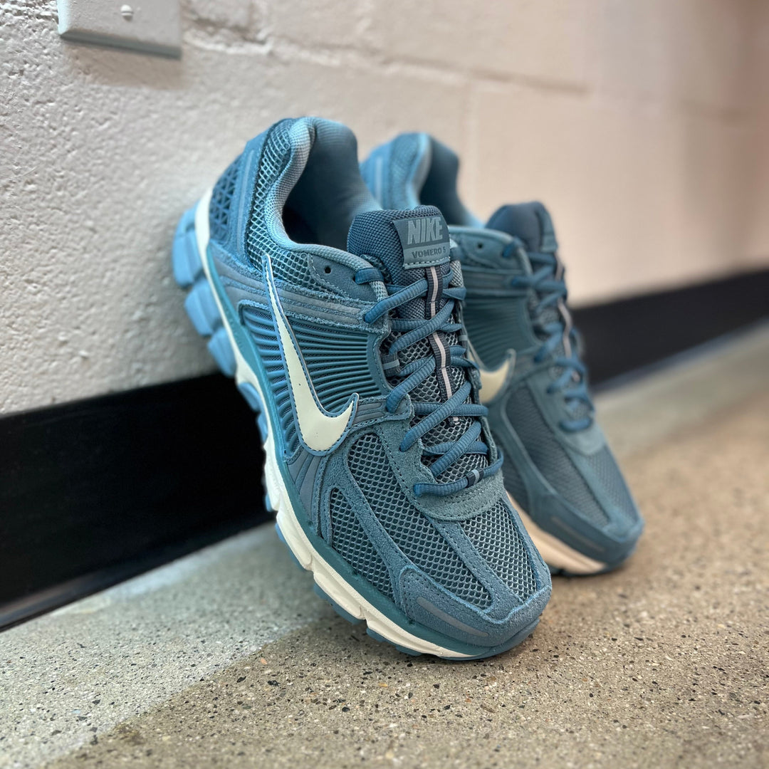 Nike Zoom Vomero 5 – PRIVATE SNEAKERS