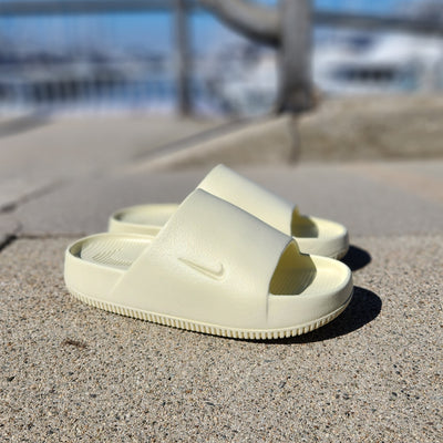 W Nike Calm Slides – PRIVATE SNEAKERS