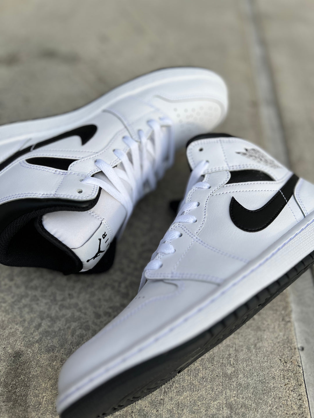 AIR JORDAN 1 MID – PRIVATE SNEAKERS