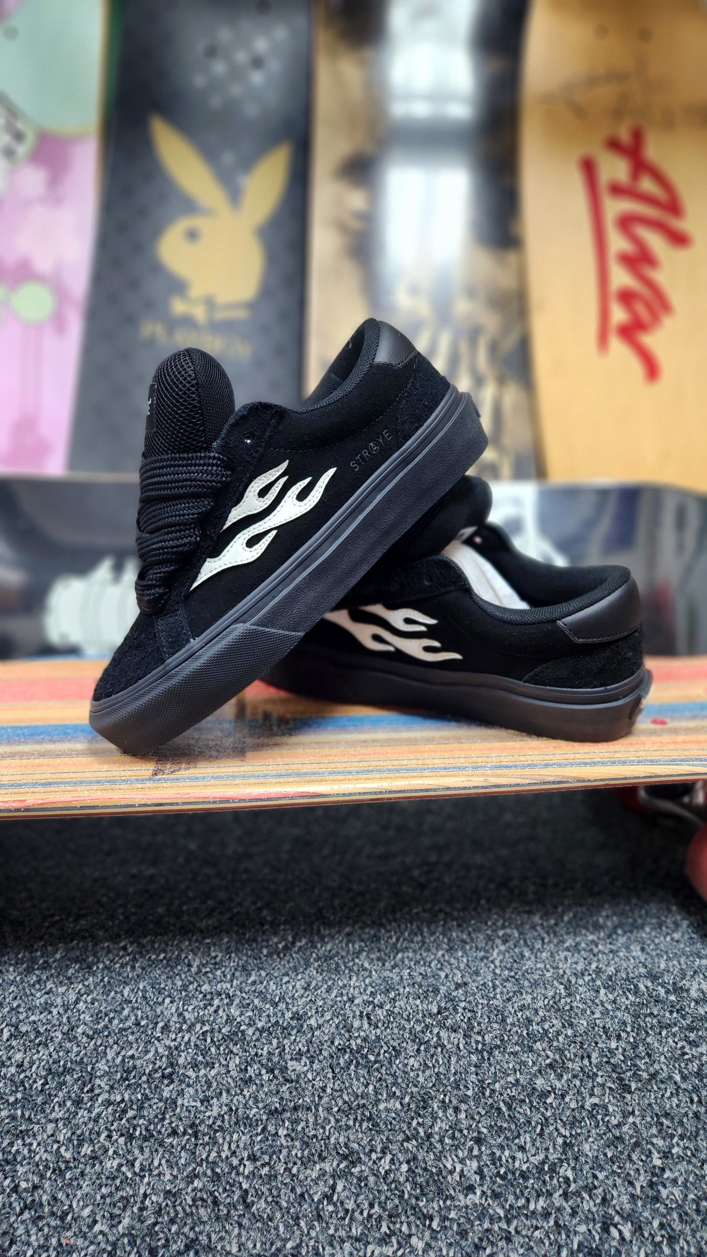 STRAYE LOGAN PUFF PHANTOM 'LA FLAME'