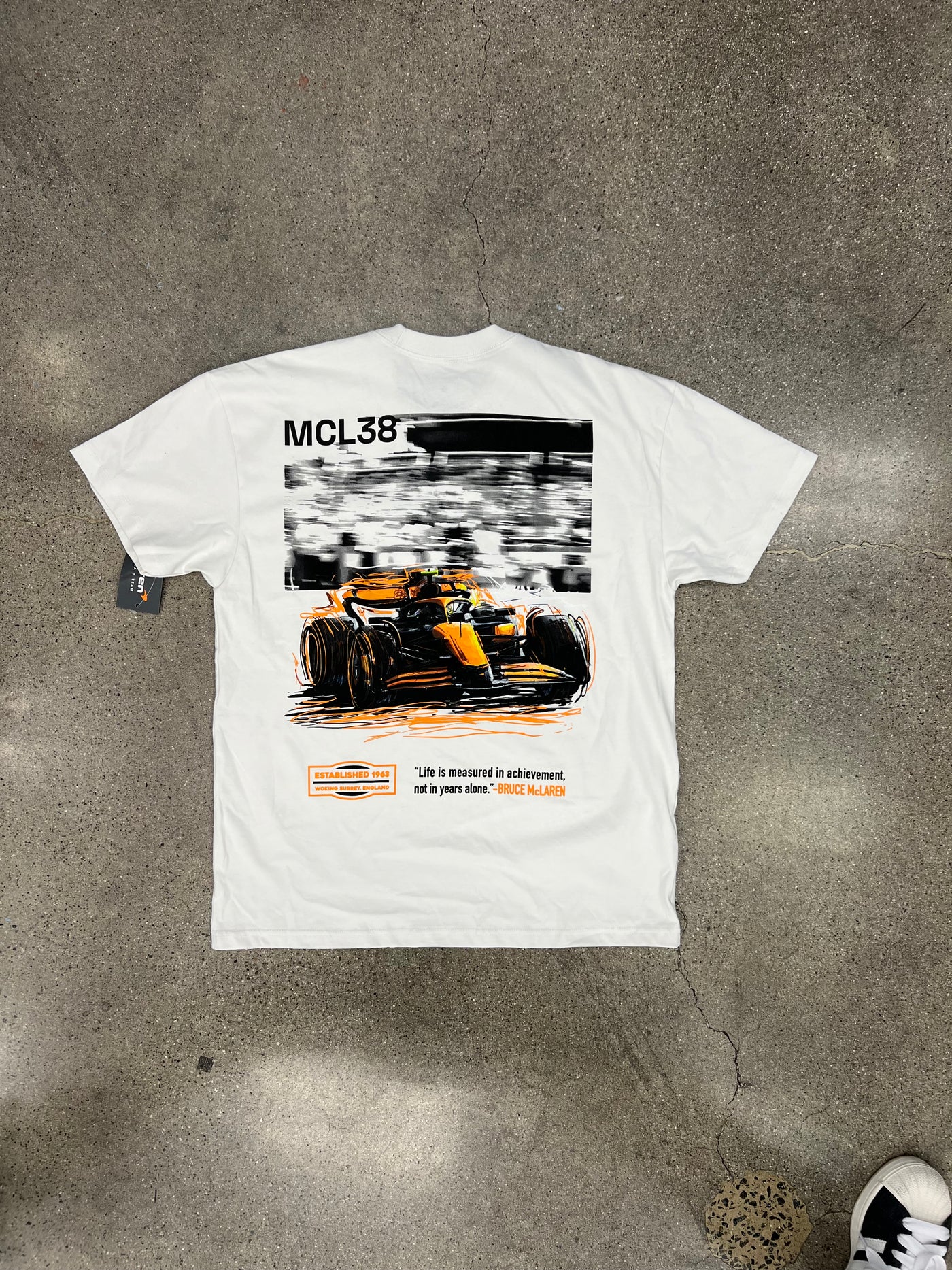 MITCHELL & NESS MCLAREN AUTO RACING IN THE FAST LANE