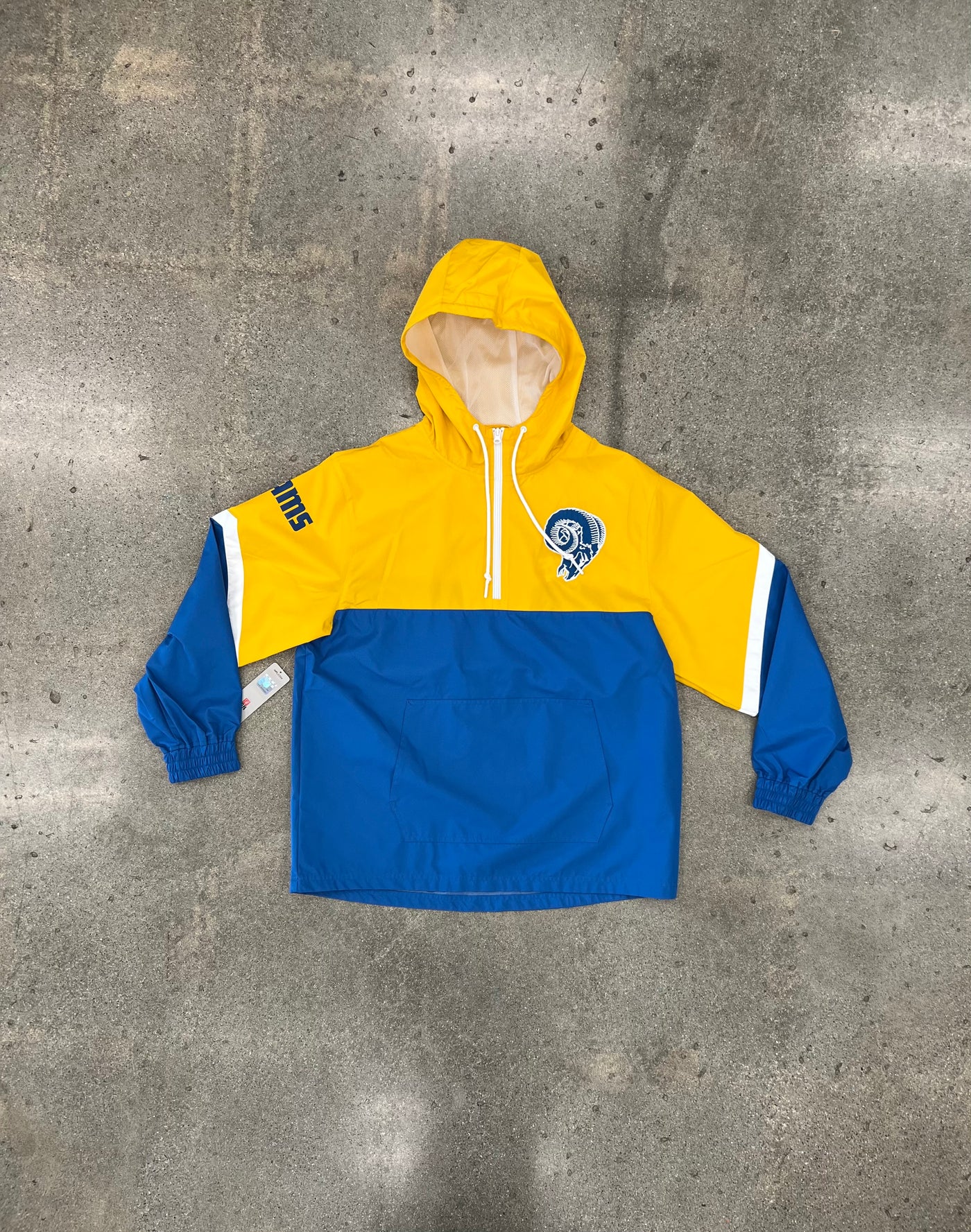 MITCHELL & NESS NFL TIE BREAKER LIGHTWEIGHT WINDBREAKER ANORAK LOS ANGELES RAMS