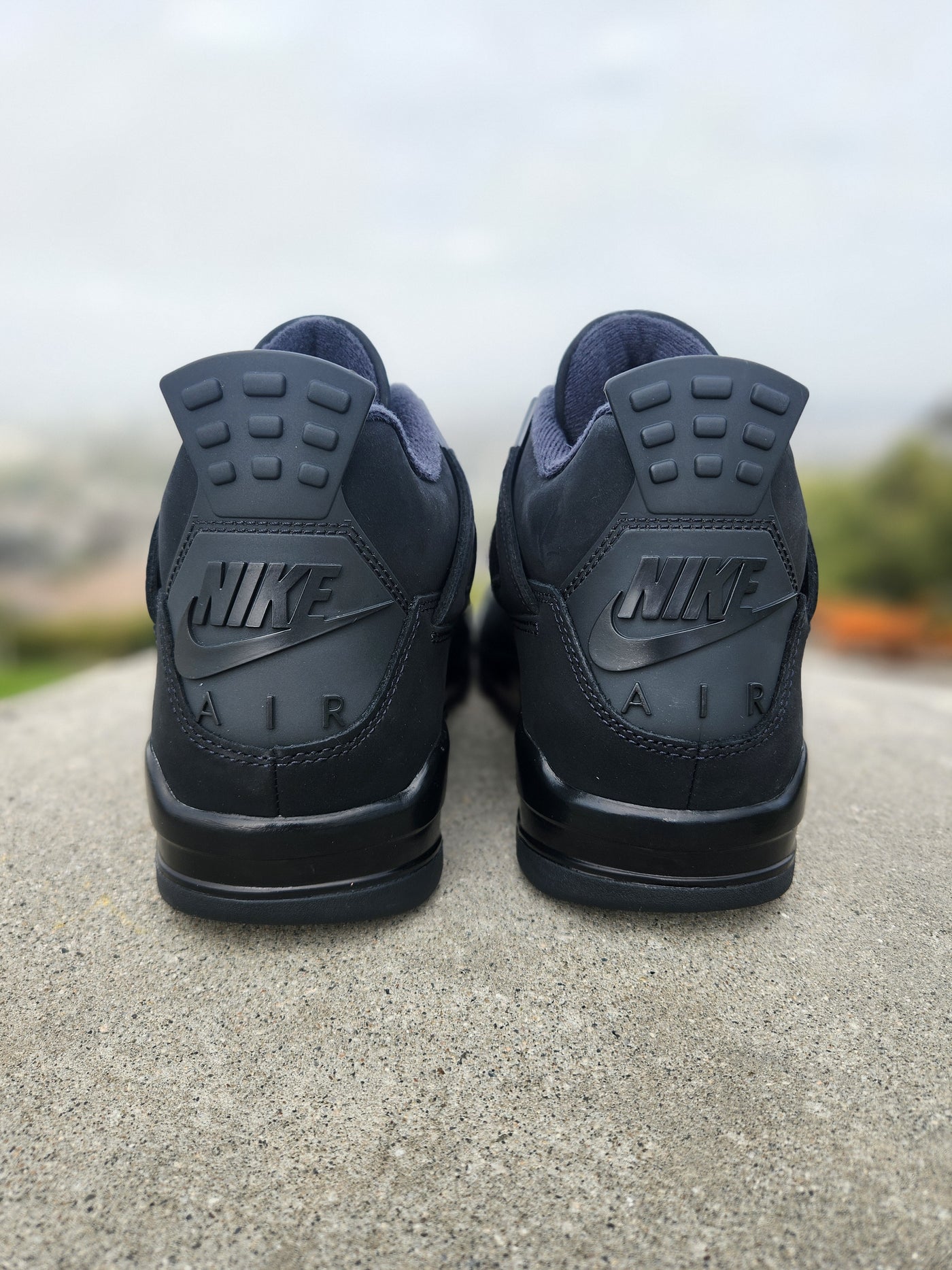Air Jordan 4 Retro “Black Cat”