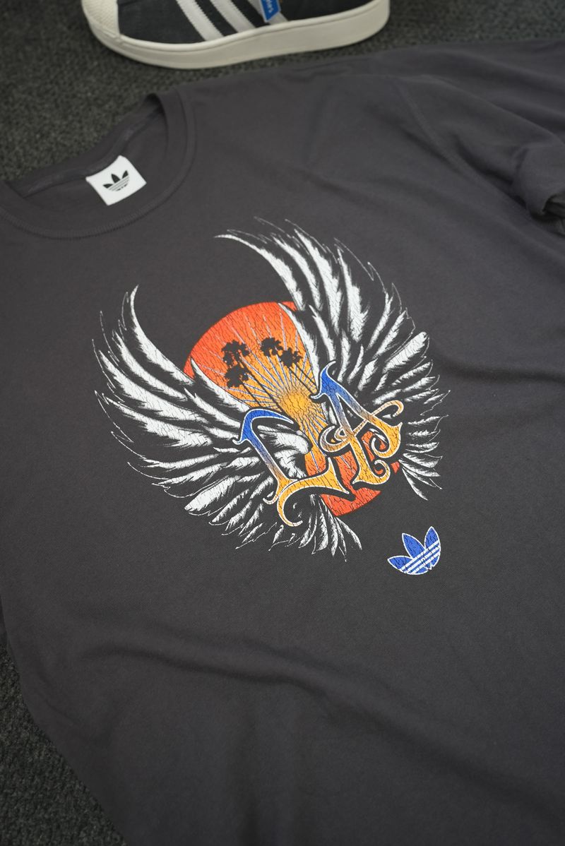 ADIDAS LA WINGS TEE UTILITY BLACK