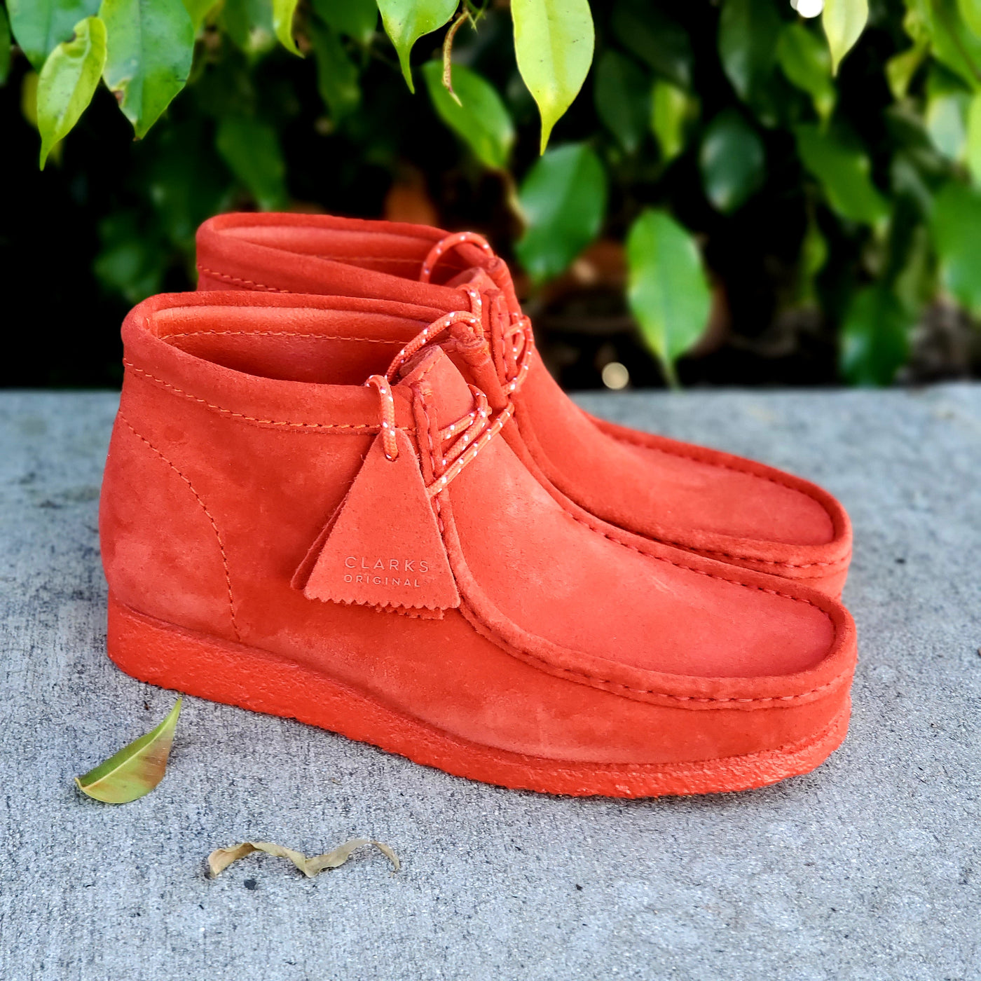 WALLABEE BOOT RED SUEDE