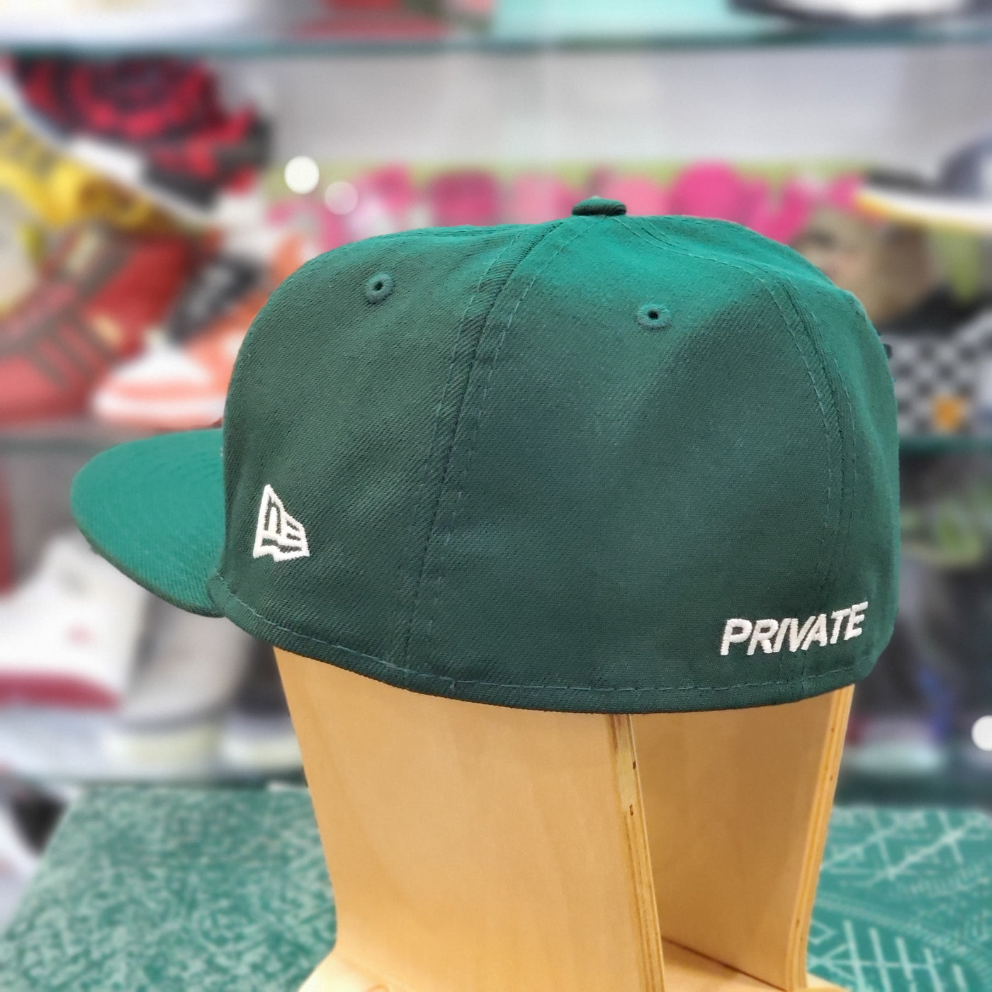 5950 PRIVATE FOREST GREEN GLOW FITTED