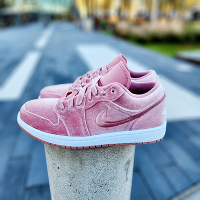 W Air Jordan 1 Low SE Pink Velvet
