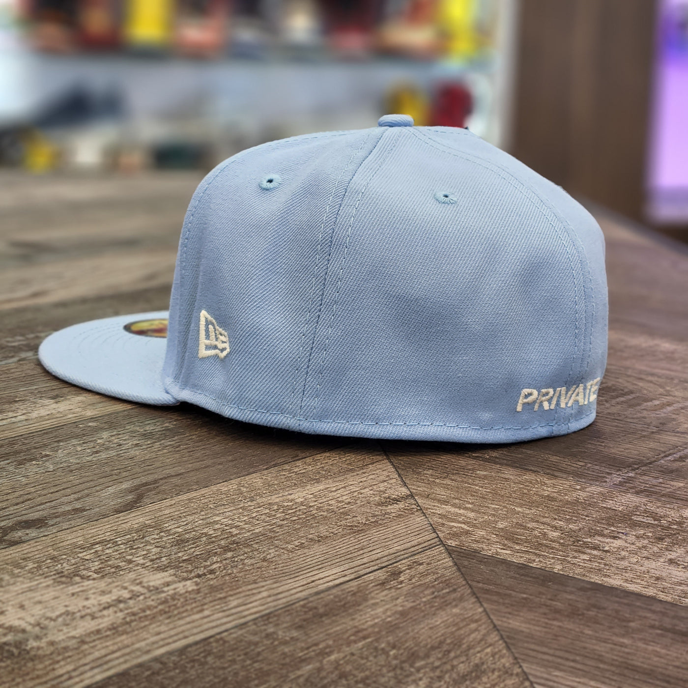 Private Sneakers x New Era 59Fifty Fitted Bone P Cotton Candy Back