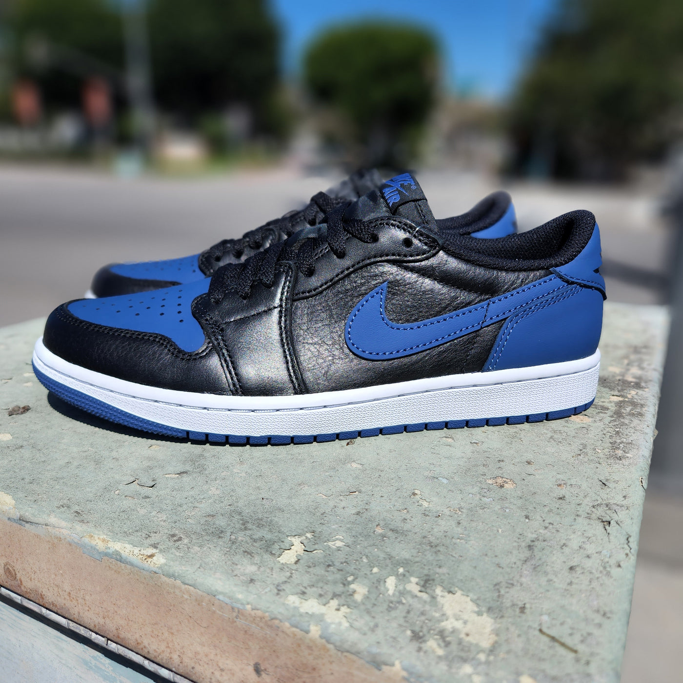 Nike Air Jordan 1 Low OG "Mystic Navy"