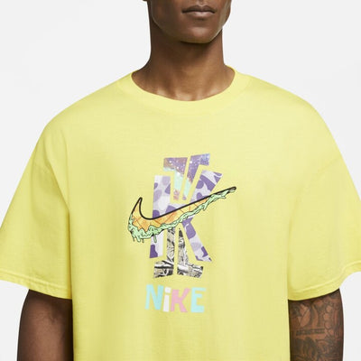 M KYRIE WHAT THE T-SHIRT YELLOW