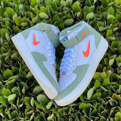 Nike Air Force 1 Mid QS 10.5 / White/Total Orange-Oil Green